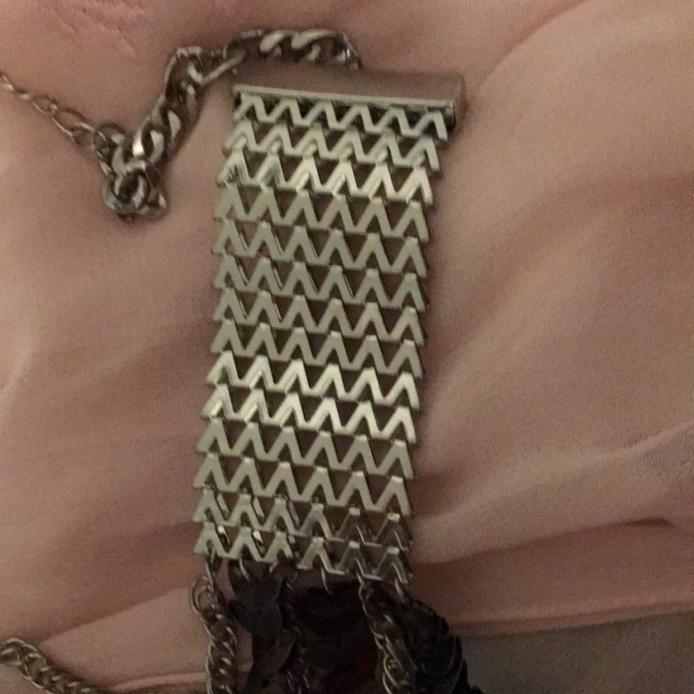 Arrow Head Chain Necklace - Picture 3 of 5